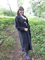 mature bbw posing