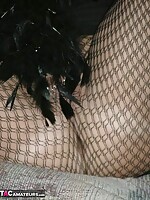 mature woman seduces young boy to sex xxx